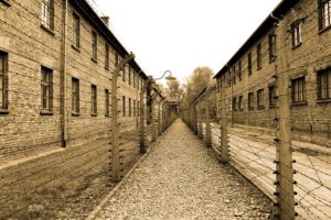 Le riprese del documentario “Da Mauthausen a Cremenaga” di Villi Hermann, con lo scrittore Fabio Andina, arrivano in Italia